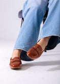 Load image into Gallery viewer, Square Toe Studded Flats-camel