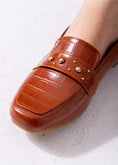 Load image into Gallery viewer, Square Toe Studded Flats-camel