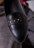 Load image into Gallery viewer, Pointed Stud Detail Flats-black