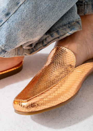 Metallic Snake-Embossed Mule-rose gold