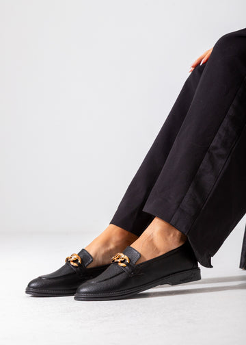 Grain-Textured Loafer-black