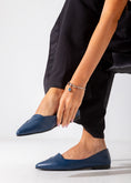 Load image into Gallery viewer, V-Cut Pointed Flat-dark blue