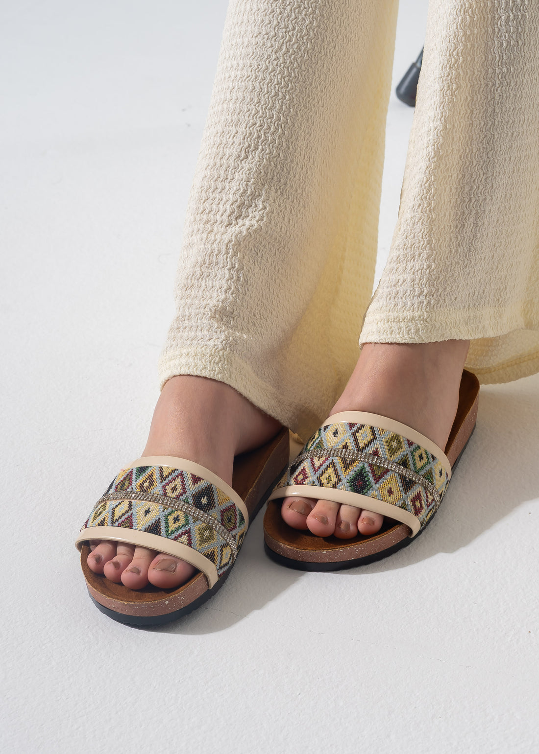 Ethnic Pattern Slipper - BEIGE