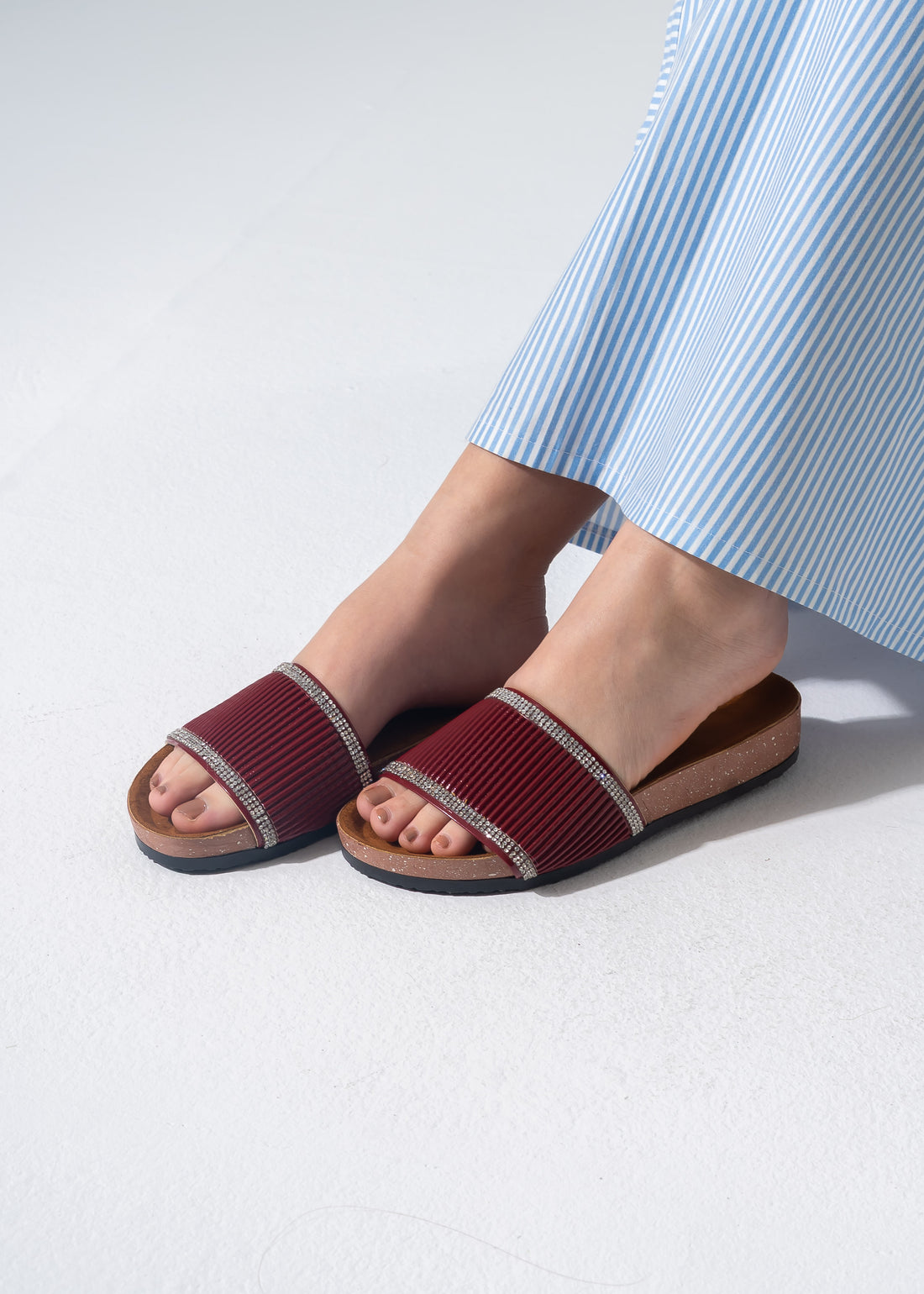 Glitzy Texture Slides - MARRON