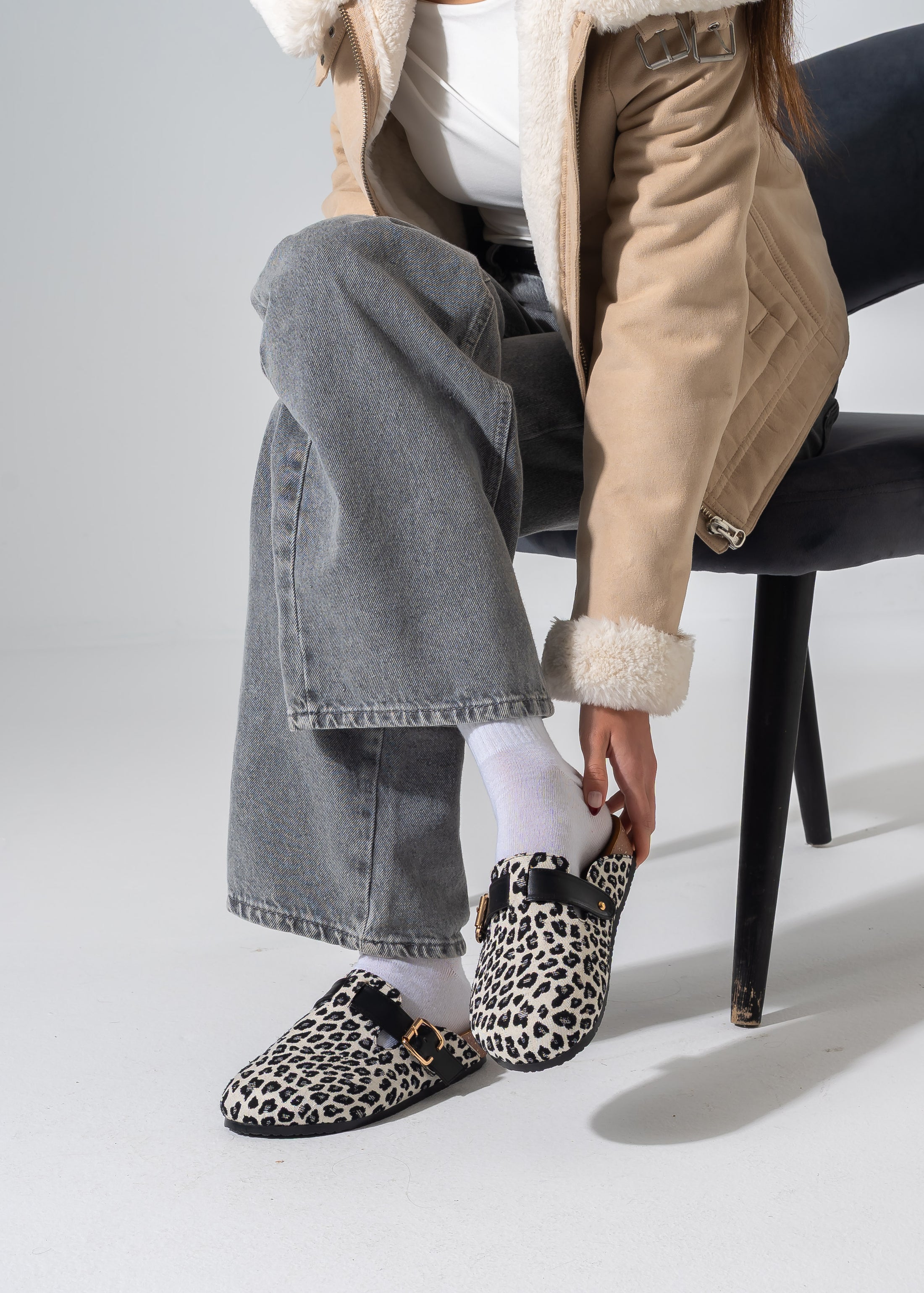 Leopard Clogs - BLACK