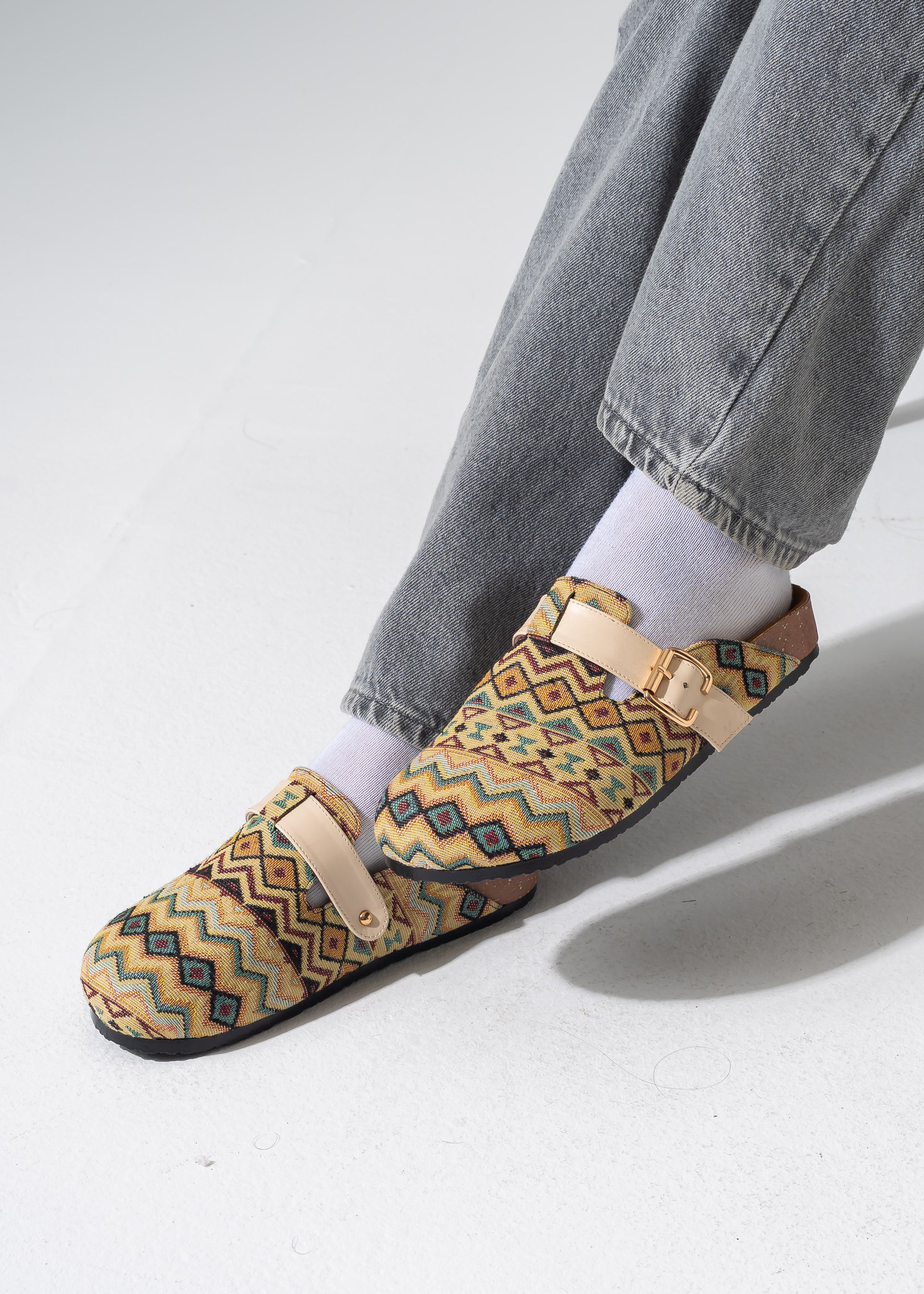 ZigZag Clogs - BEIGE