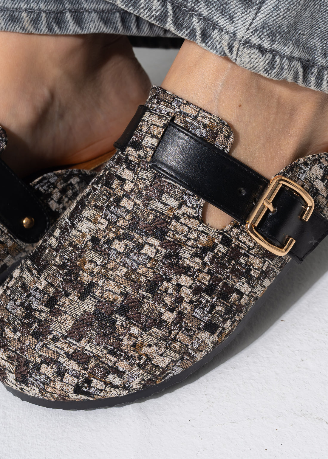 Textured Buckle Clogs - BLACK