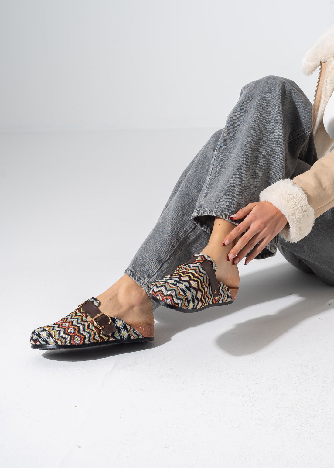 ZigZag Clogs - BROWN