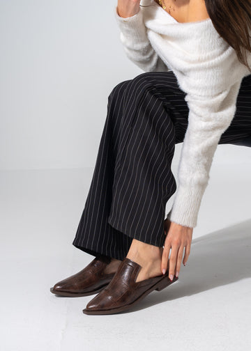 V-Cut Textured Flat Mules - BROWN