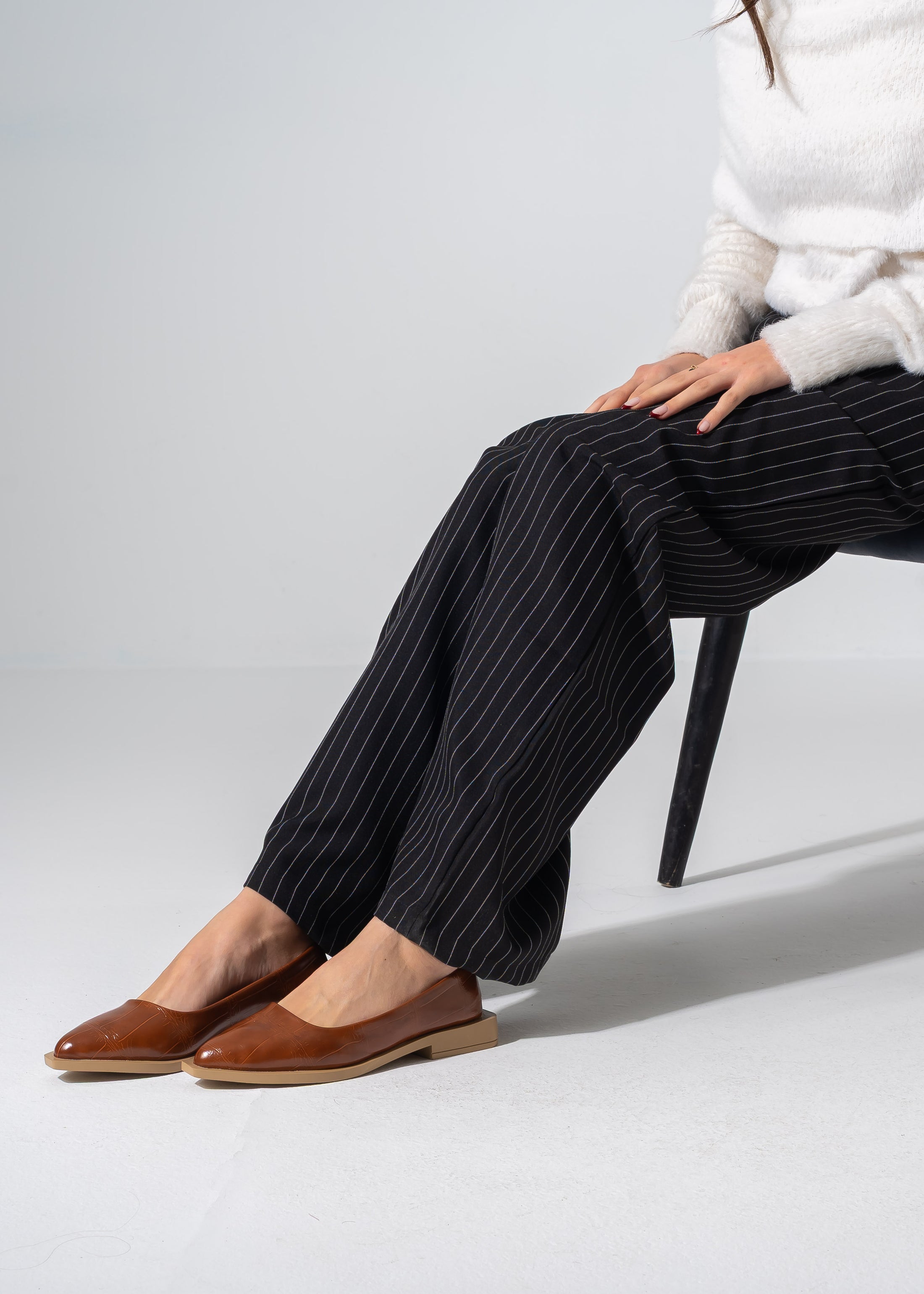 Sharp Silhouette Flats - CAMEL
