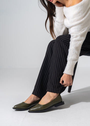 Sleek Pointed-Toe Flats - OLIVE