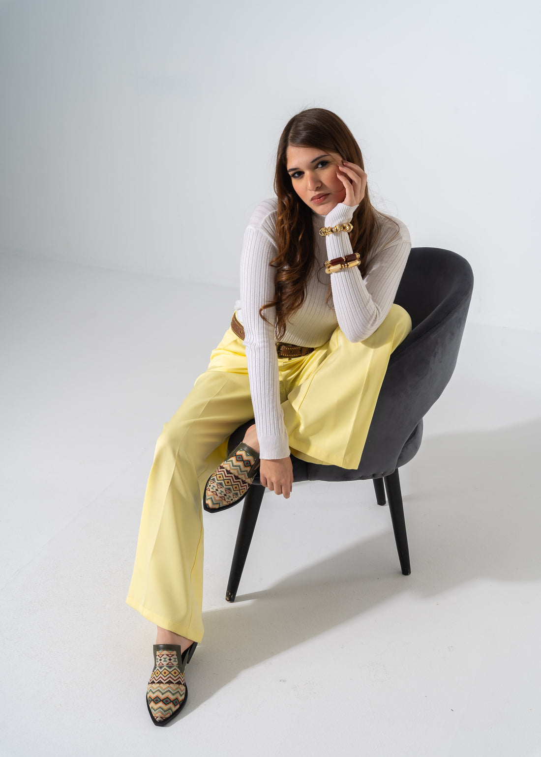 Mixed-Finish Pointed Mules - OLIVE