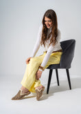 Load image into Gallery viewer, V-Cut Leopard Mules - BEIGE
