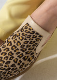 Load image into Gallery viewer, V-Cut Leopard Mules - BEIGE
