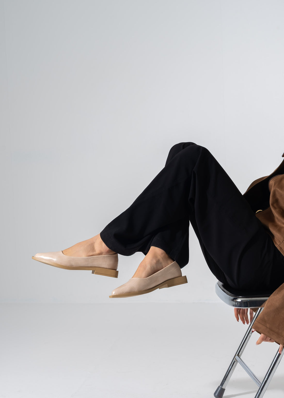 Sharp Silhouette Flats - BEIGE