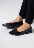 Load image into Gallery viewer, Sharp Silhouette Flats - BLACK
