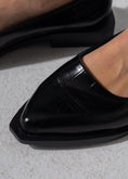 Load image into Gallery viewer, Sharp Silhouette Flats - BLACK
