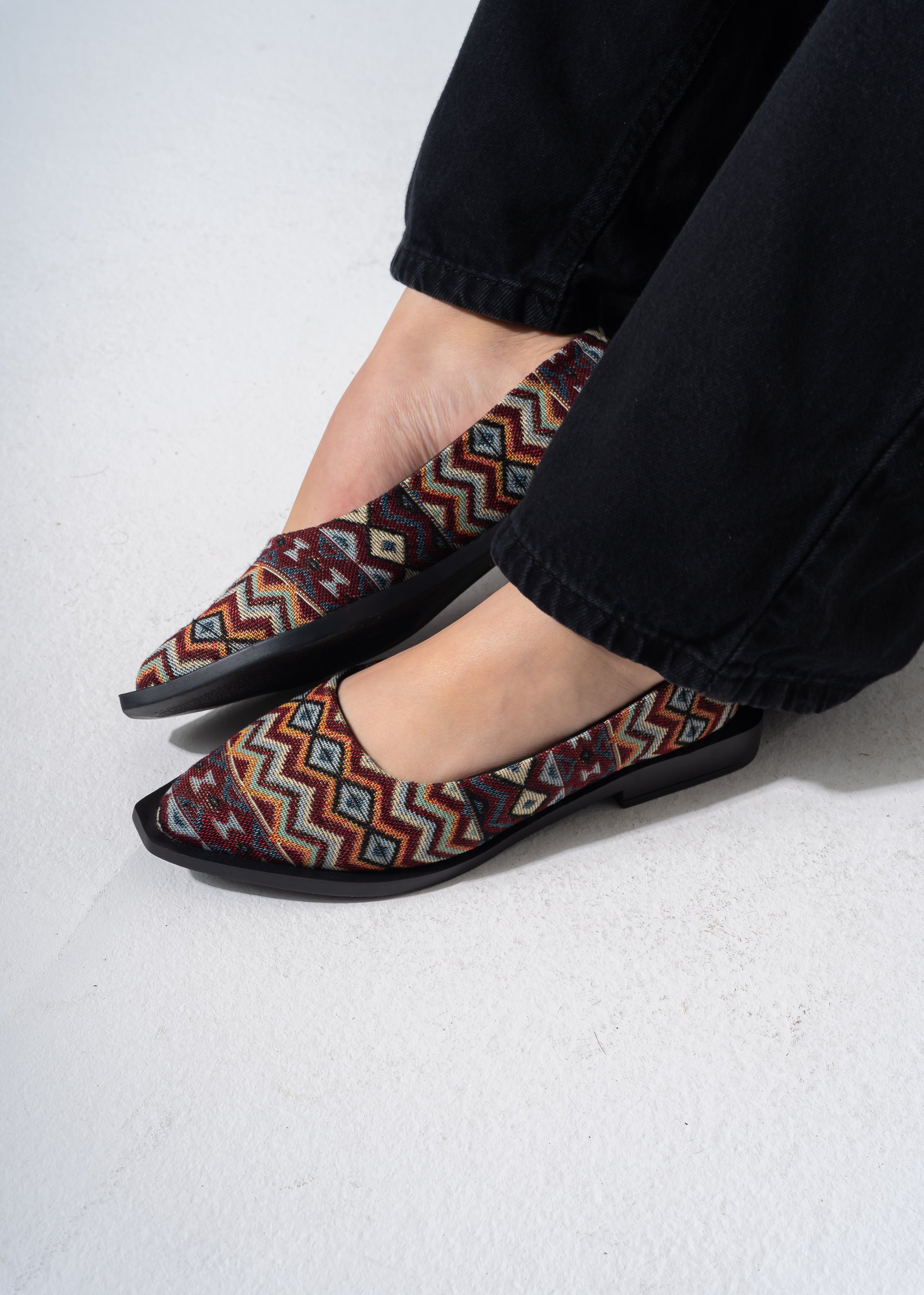 Boho Geometric Flats - BLACK