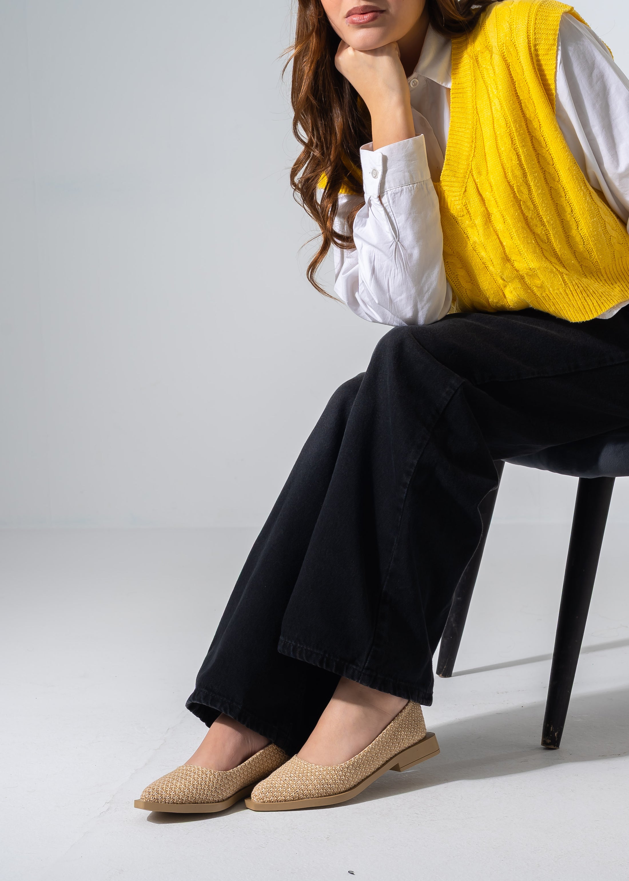 Pointed Straw Flats - BEIGE