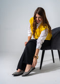 Load image into Gallery viewer, Pointed Knit Flats - BLACK
