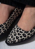Load image into Gallery viewer, Pointed Knit Flats - BLACK
