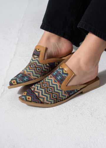 Mixed-Finish Pointed Mules - CAFE