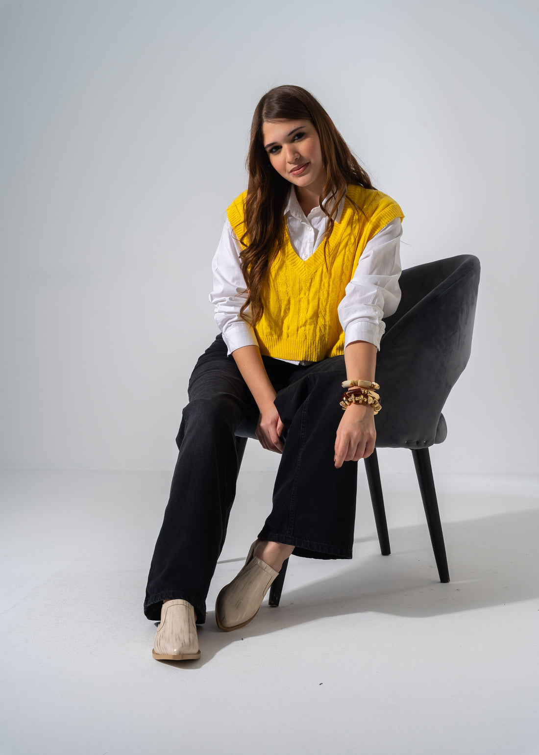 Snake-Embossed V-Cut Mules - BEIGE