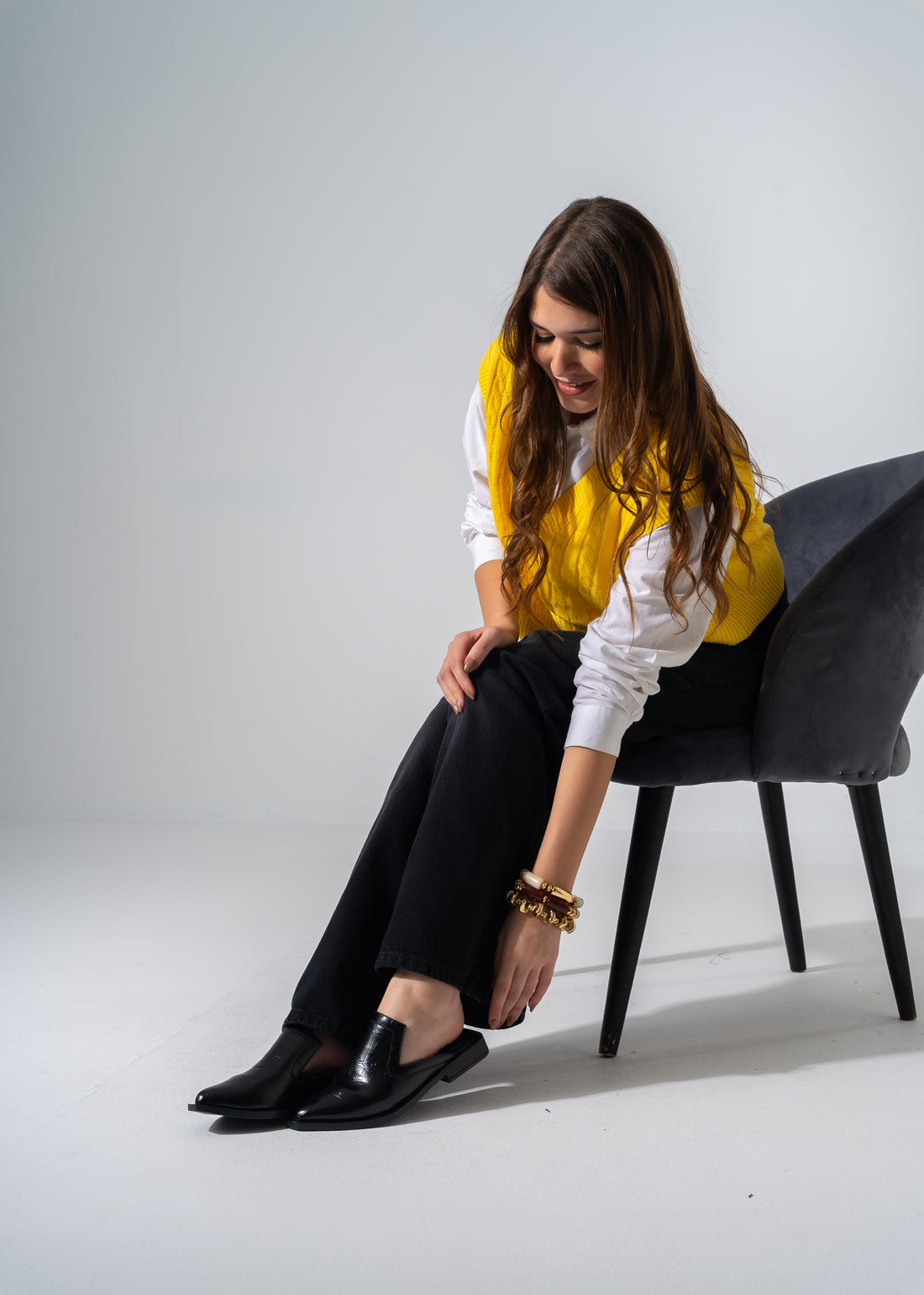 V-Cut Textured Flat Mules - BLACK