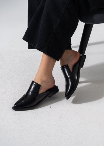 V-Cut Textured Flat Mules - BLACK