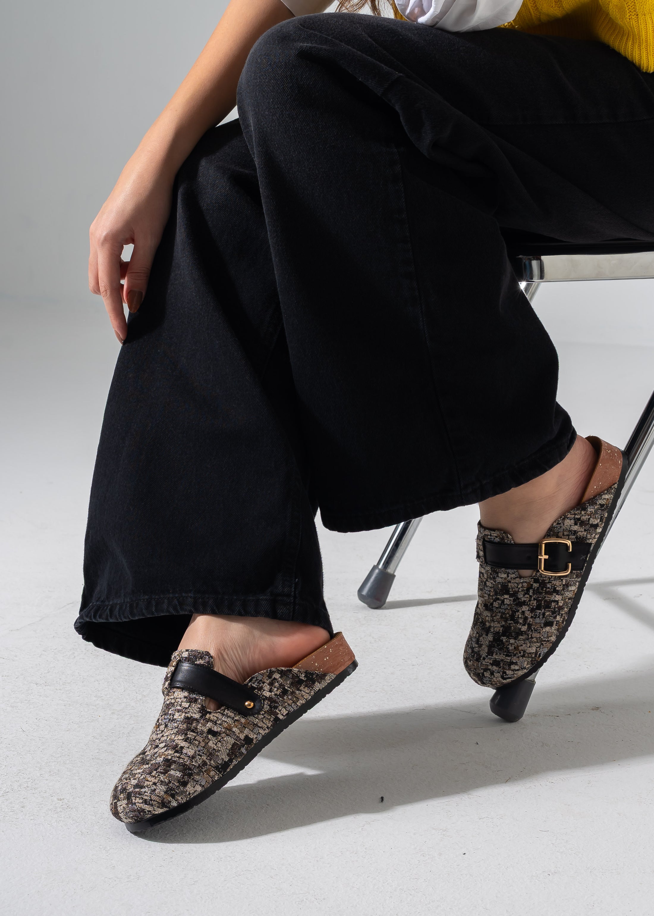 Textured Buckle Clogs - BLACK