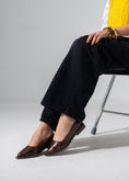 Load image into Gallery viewer, Sharp Silhouette Flats - BROWN
