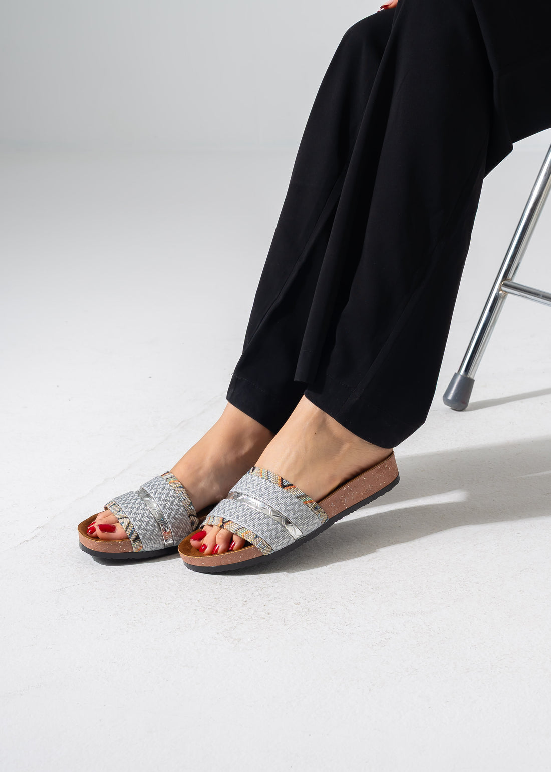 Tapestry Metallic Slides - SILVER