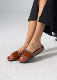 Load image into Gallery viewer, Glitzy Texture Slides - CAMEL

