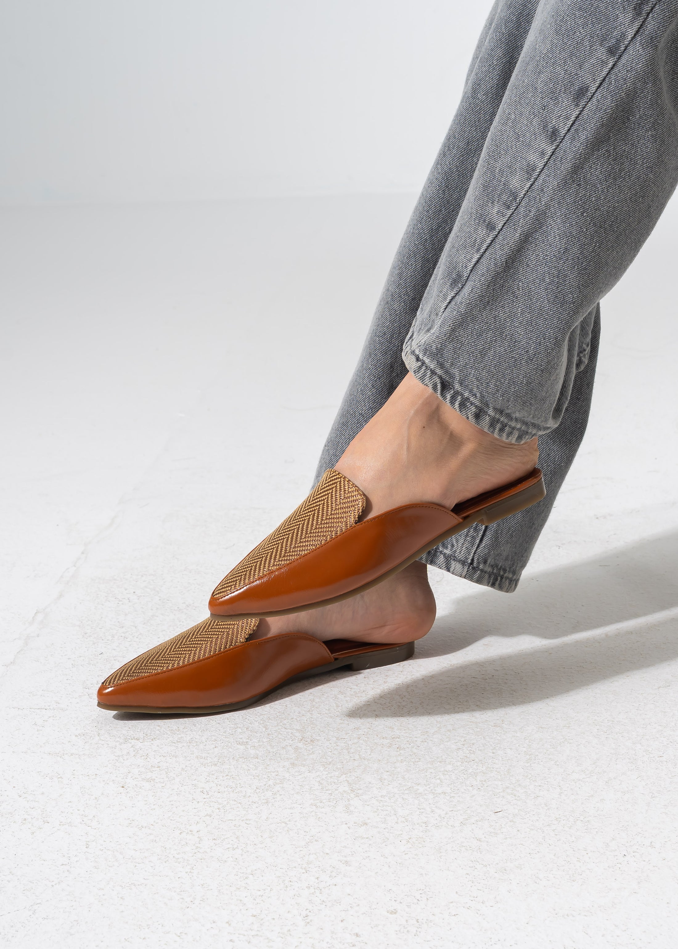 Pointed-Toe Herringbone Weave Mules - CAMEL