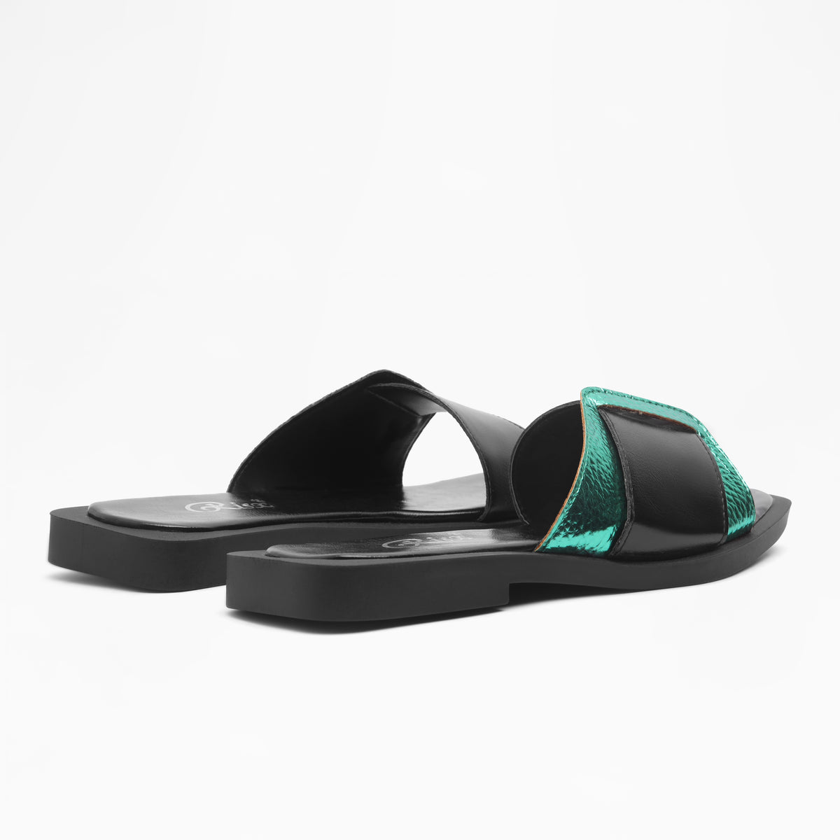 Elegant RX6 Footwear in Green