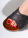 Load image into Gallery viewer, Textured X-Strap Comfort - OXIDI
