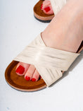 Load image into Gallery viewer, Textured X-Strap Comfort - BEIGE
