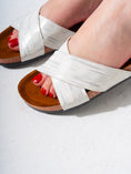 Load image into Gallery viewer, Textured X-Strap Comfort - WHITE
