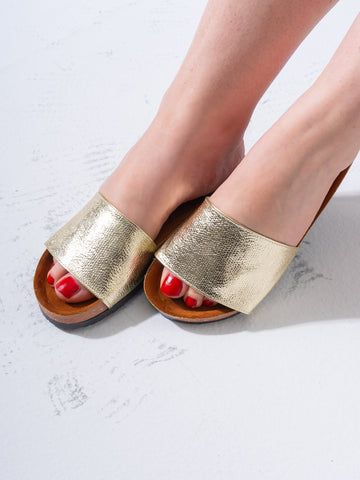 Snake-Textured Wide Strap Slides - GOLD