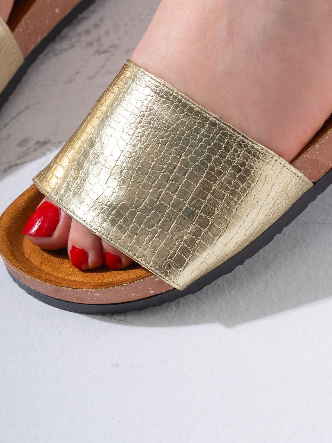 Exotic Texture Slipper Slides - GOLD