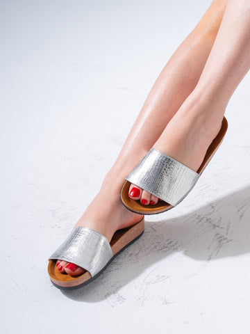Exotic Texture Slipper Slides - SILVER