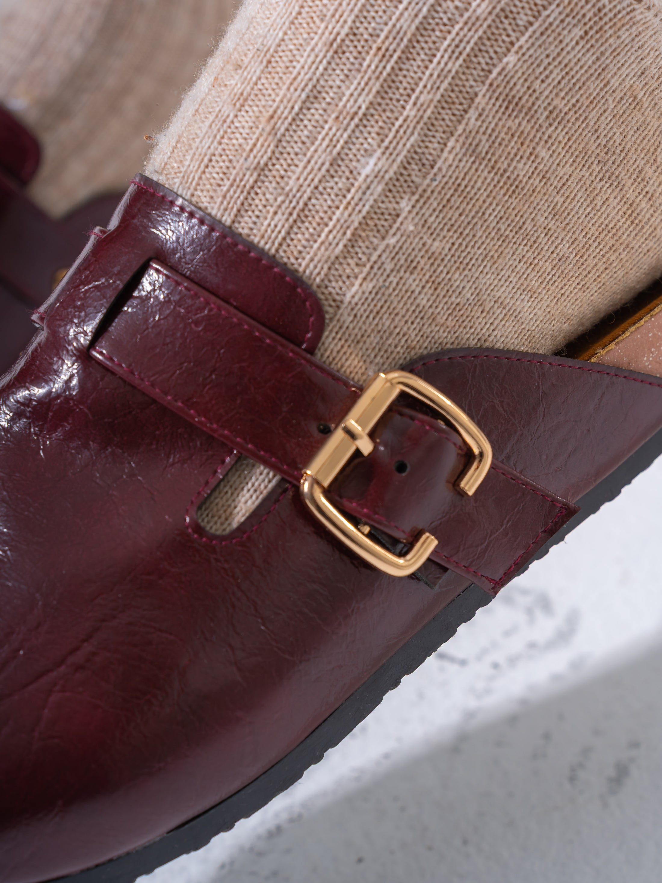 Classic Minimalist Platform Clogs - MARRON