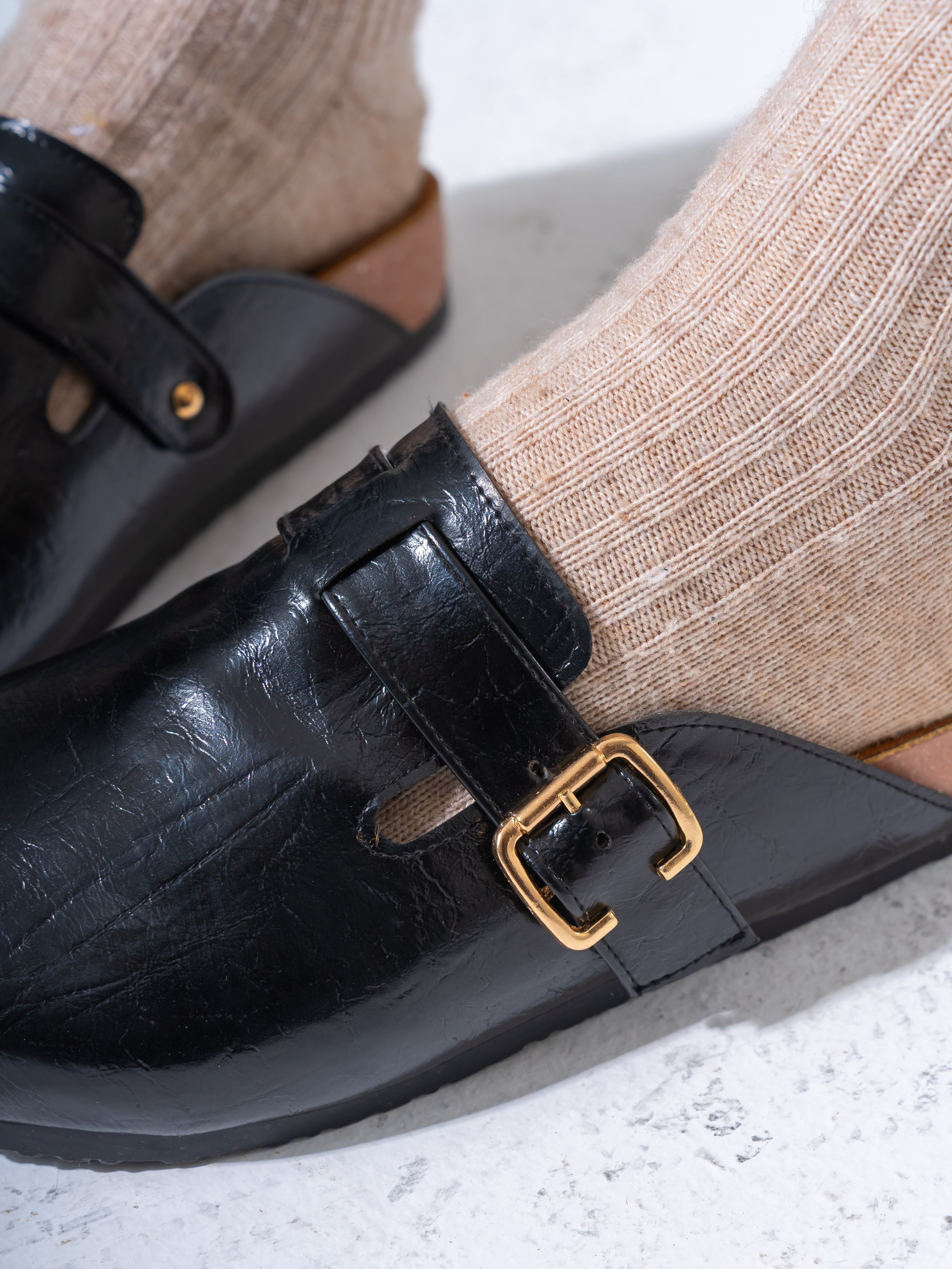 Classic Minimalist Platform Clogs - BLACK