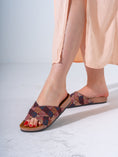 Load image into Gallery viewer, Ethnic Patterned Cross-Strap Slides - MARRON
