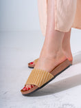 Load image into Gallery viewer, Woven Pattern Comfort Slides - BEIGE
