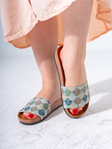 Vintage-Style Tapestry Slide - BABY BLUE