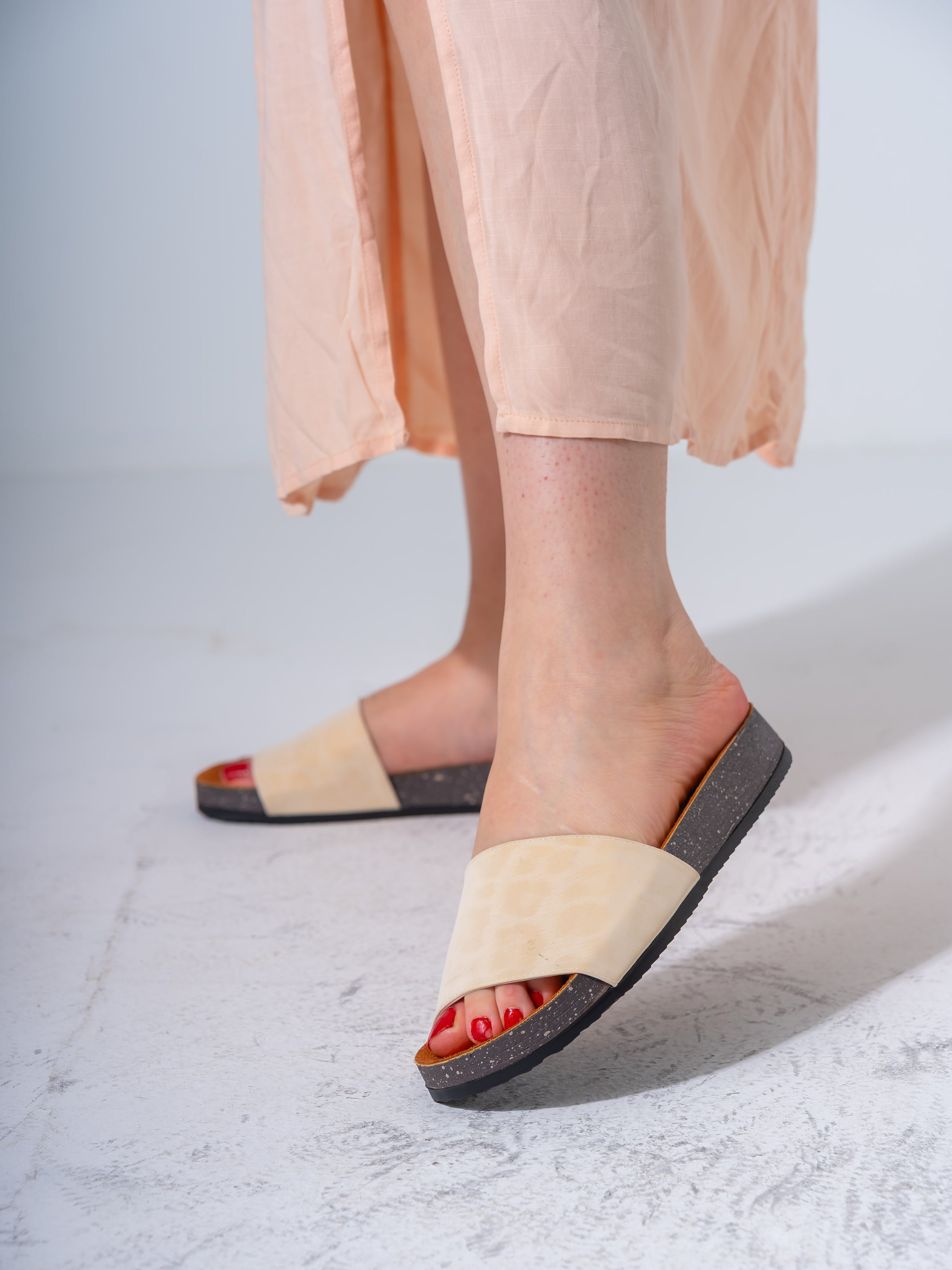 Leopard Print Platform Slides - BEIGE