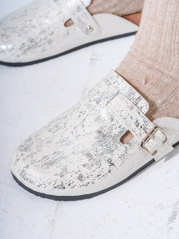 Distressed Metallic Finish Clogs - SILVER