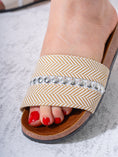 Load image into Gallery viewer, Metallic Detail Textured Slides - WHITE
