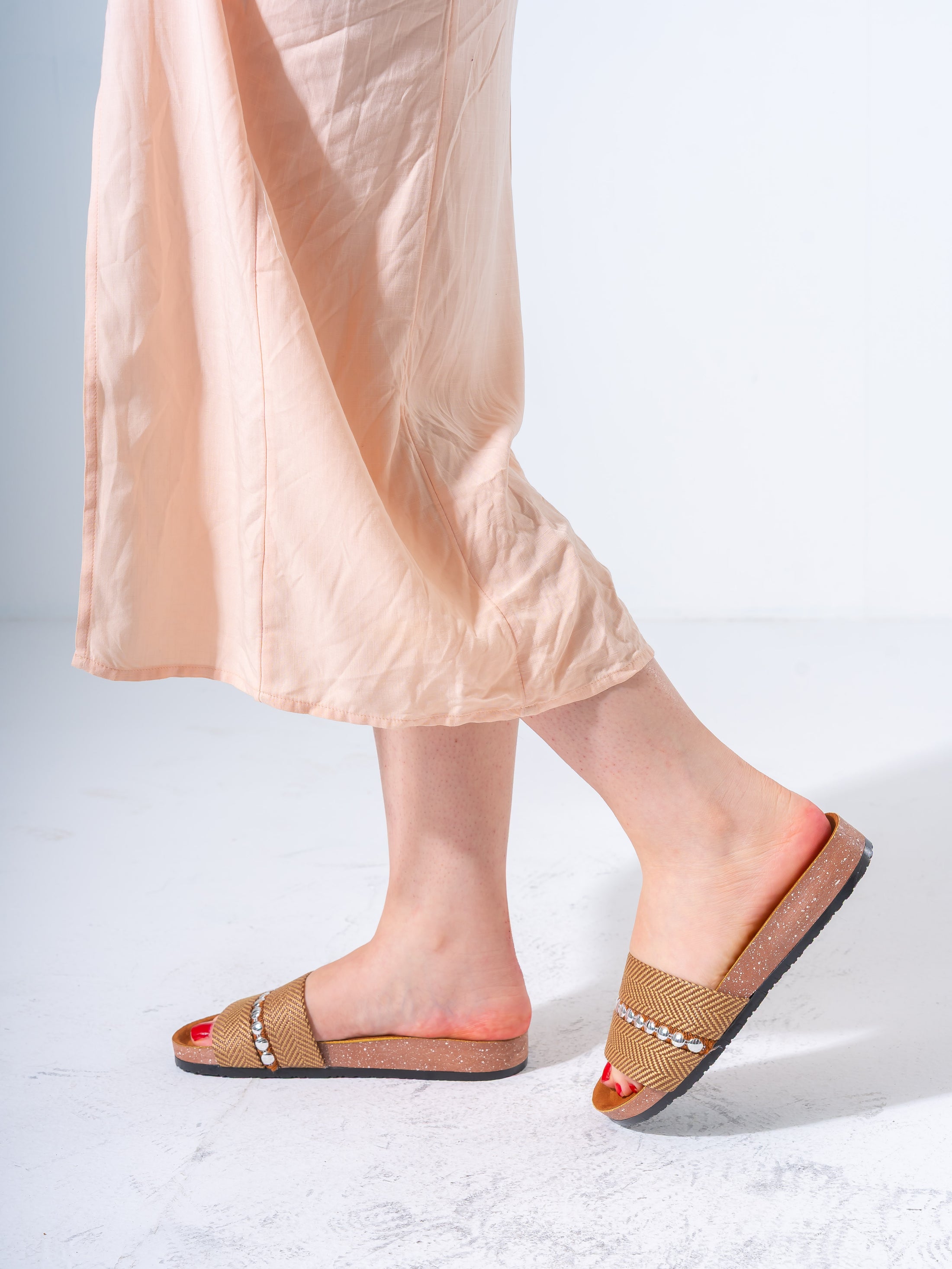 Metallic Detail Textured Slides - CAMEL